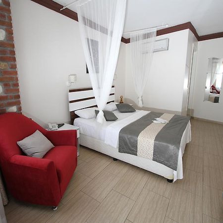 Destina Hotel בוזקאדה מראה חיצוני תמונה